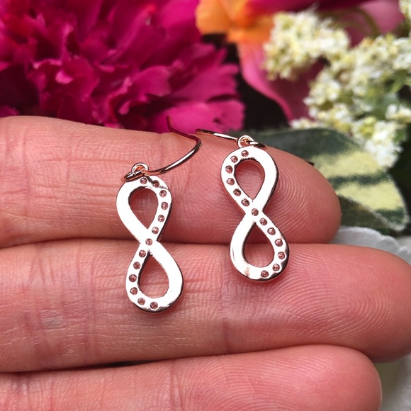 Modern minimalist gold/cz diamond earrings - Picture 3 of 4